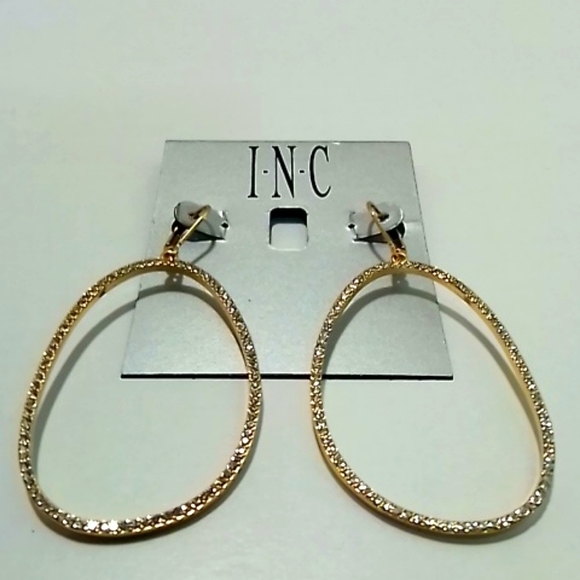 I.N.C. Sparkling Crystal Gold Oval Hoop Earrings - Picture 2 of 3